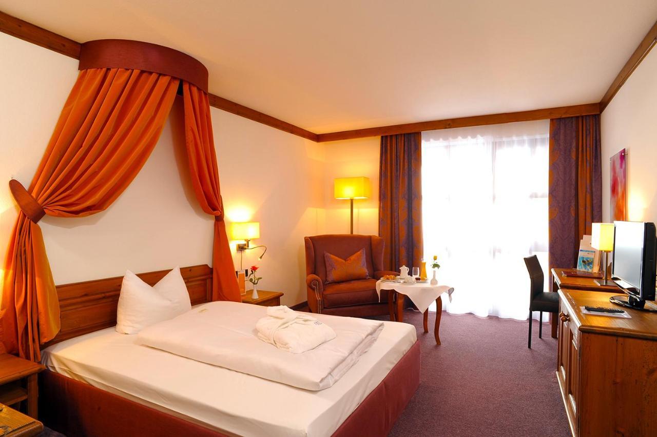 Hotel Fuerstenhof - Wellness- Und Golfhotel Bad Griesbach  Eksteriør billede